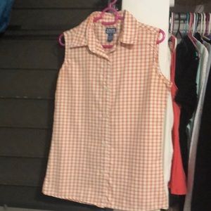 Blouse color light peach and white